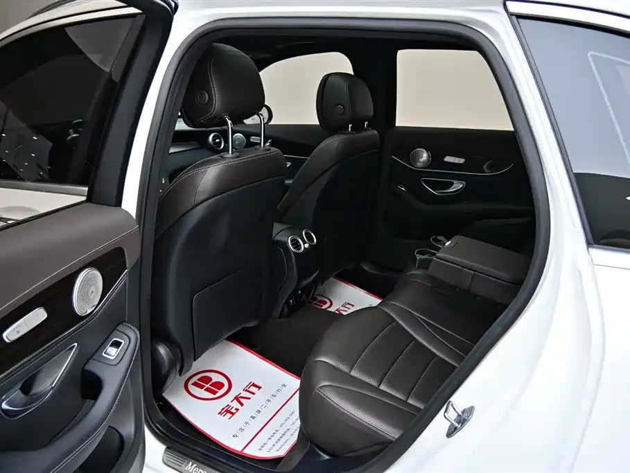 Mercedes-Benz GLC 2019 Facelift GLC 260 L 4MATIC Luxury фото 13