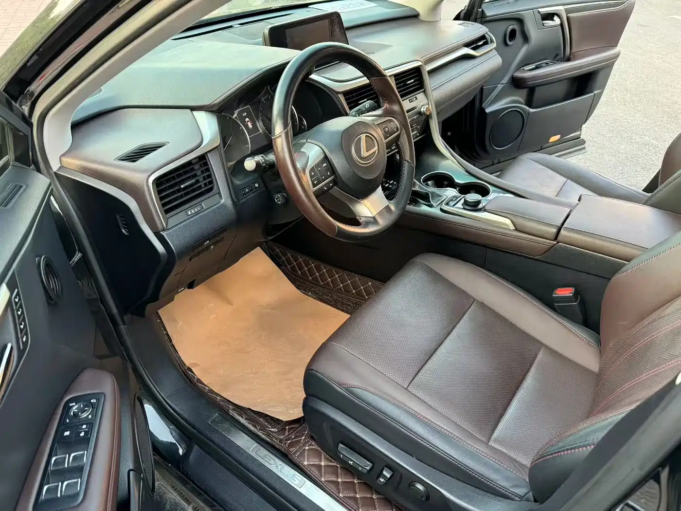 Lexus RX 2016 300 4WD Elegance Edition (China V) фото 4