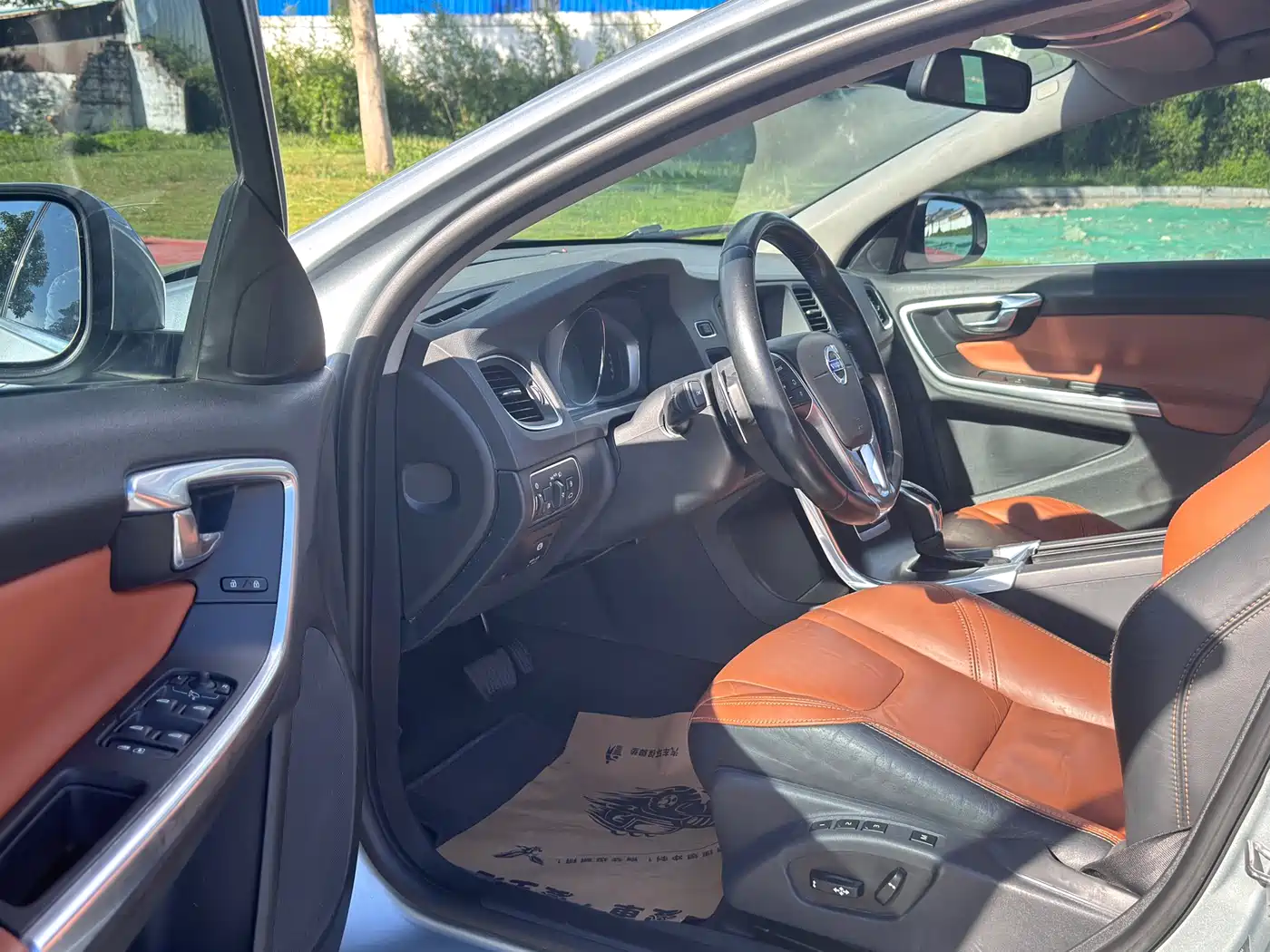 Volvo S60 (Import) 2014 2014 T5 Elegance Edition