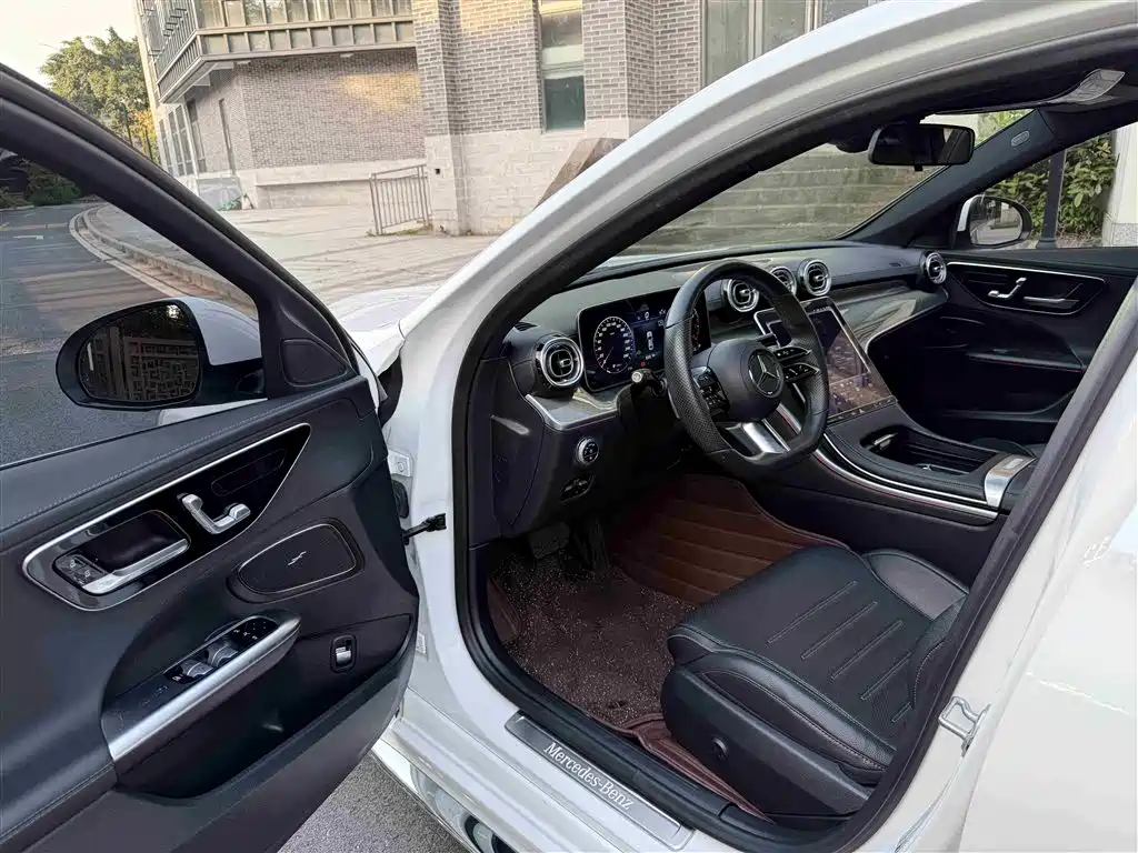 Mercedes-Benz C-Class 2022 C 260 L Sport Edition фото 6