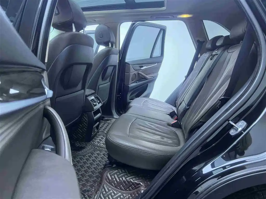 BMW X5 (Import) 2014 xDrive35i Leading фото 15