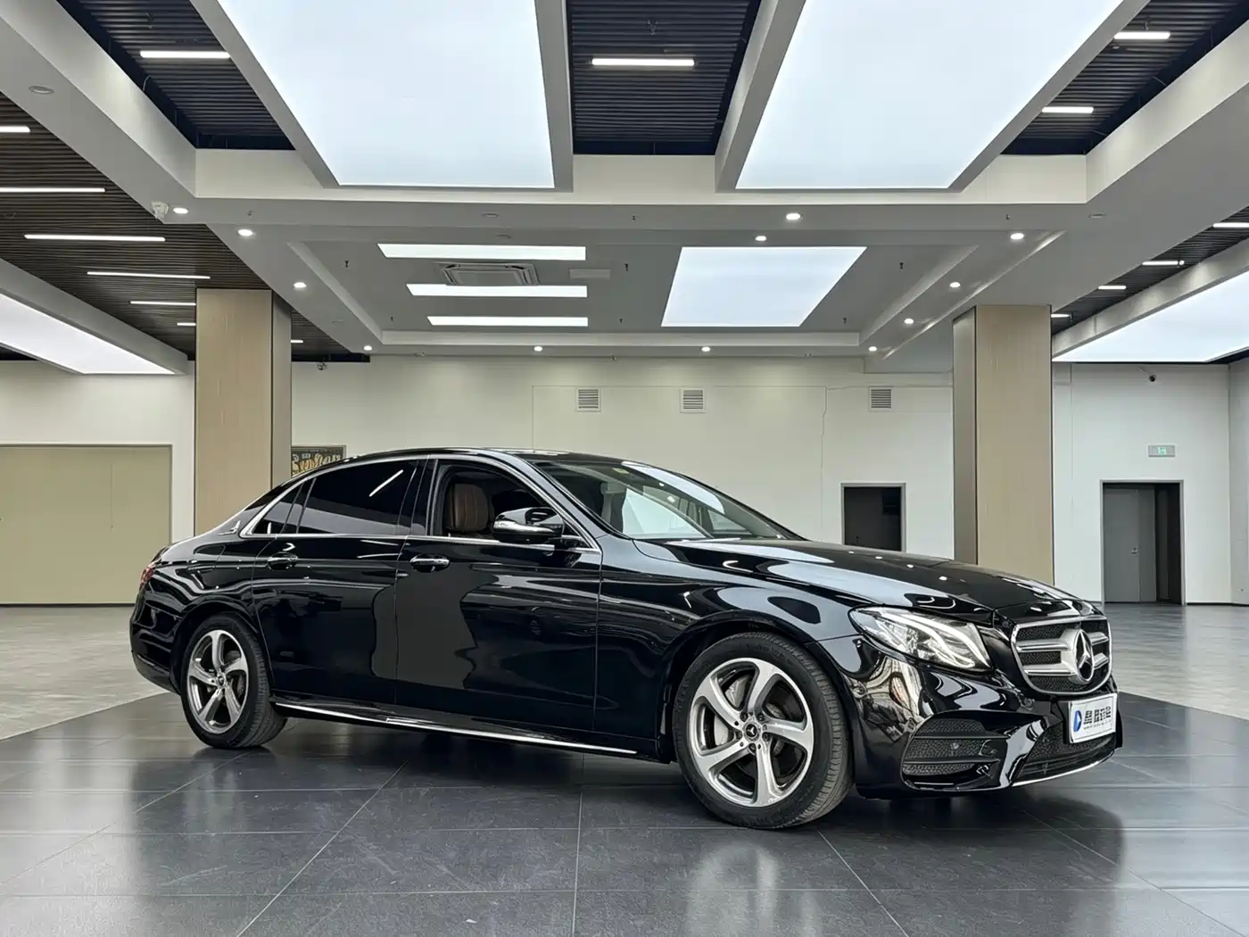 Mercedes-Benz E-Class 2019 Facelift E 300 L Sport Fashion фото 3