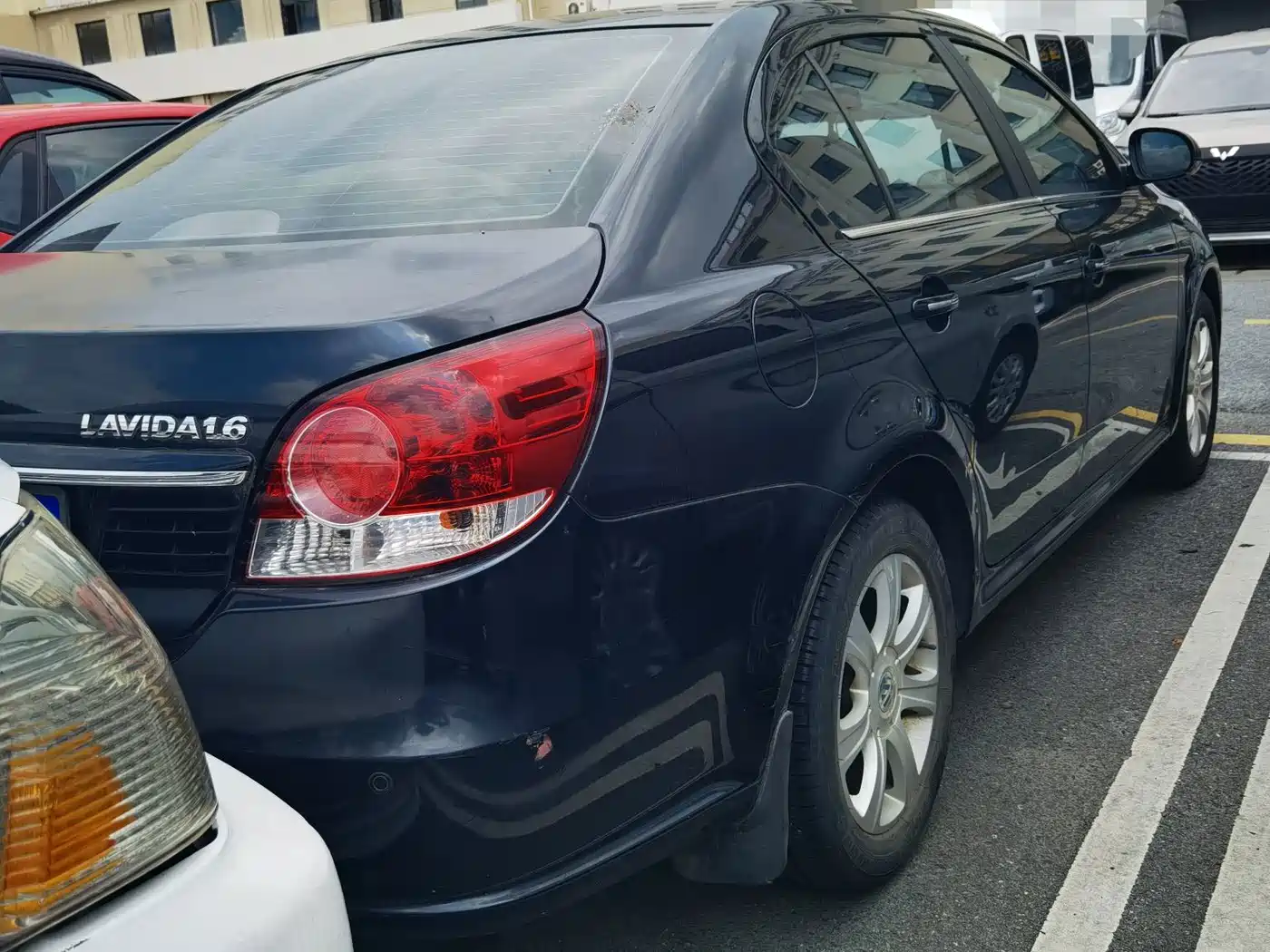 Volkswagen Lavida 2011 2011 1.6L Manual Elegance Edition