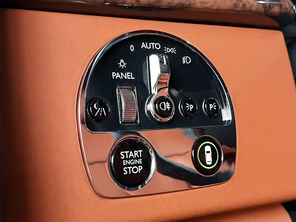 Фото 20 - Rolls-Royce Phantom