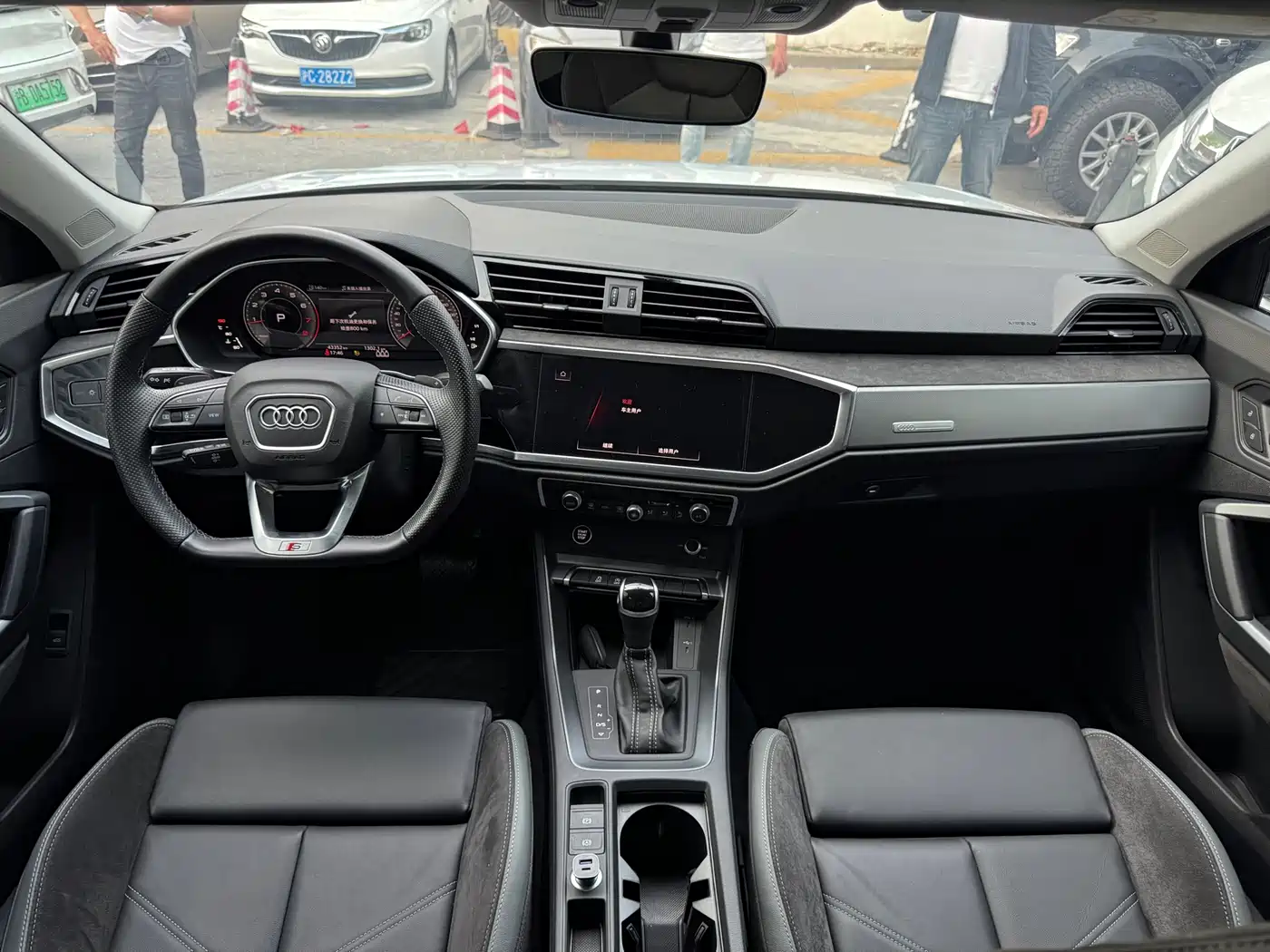 Audi Q3 Sportback 2023 40 TFSI Fashion фото 7