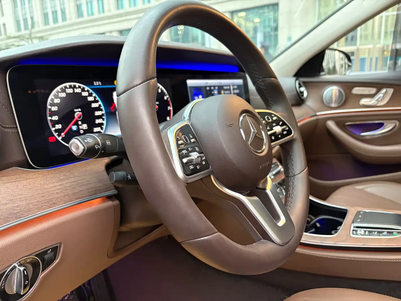 Mercedes-Benz E-Class 2019 E 300 L Luxury фото 11