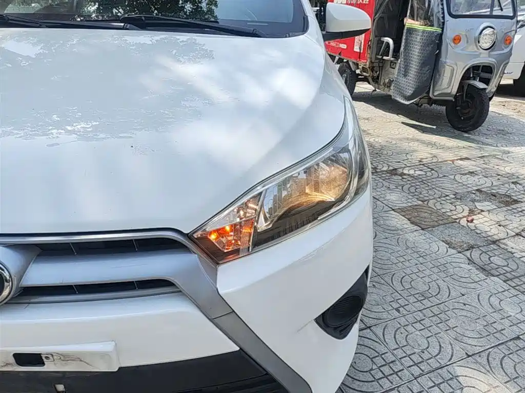 Toyota YARiS L Zhi Xuan 2015 1.5E Auto Charming Edition фото 24