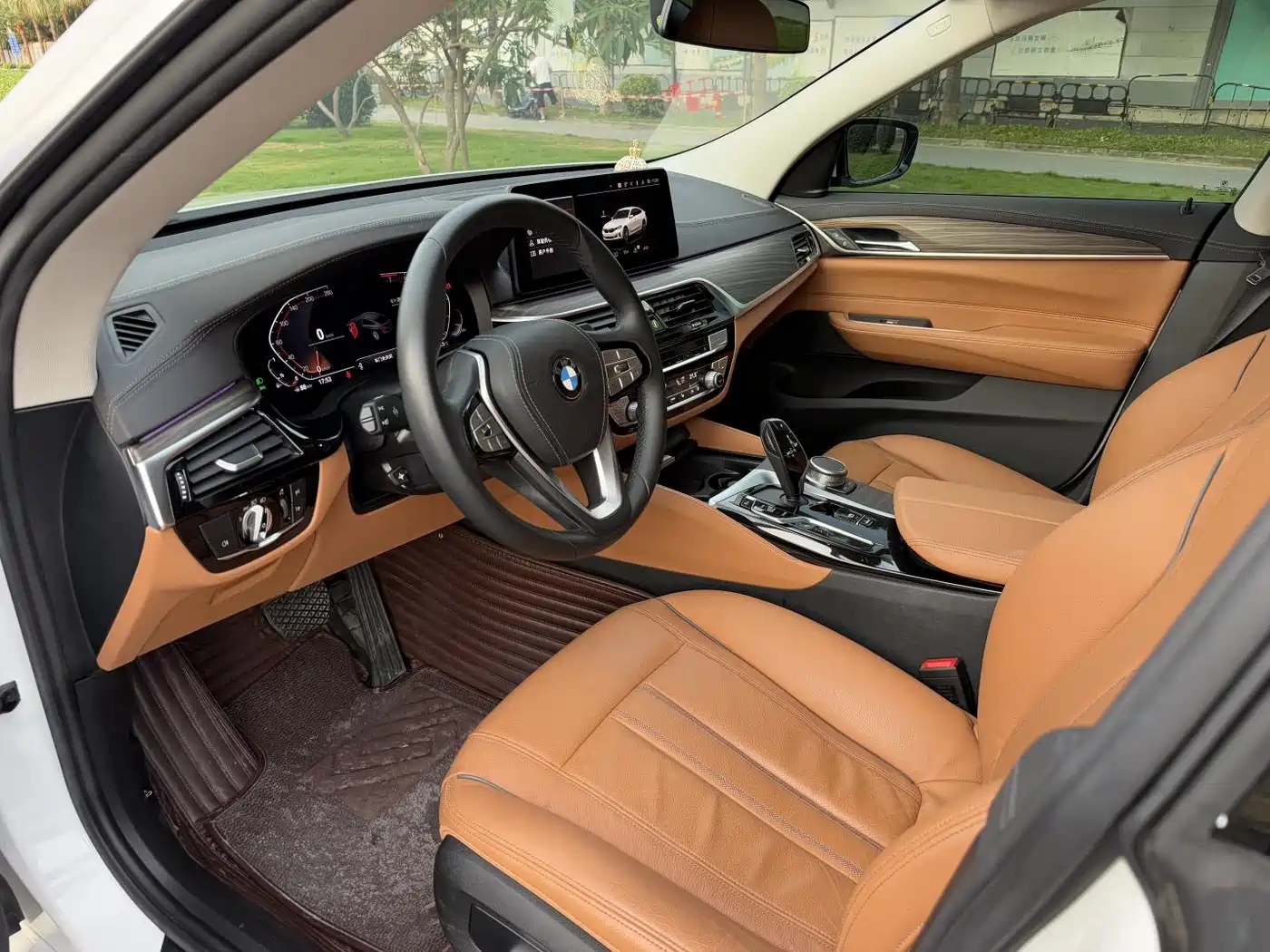 BMW 6 Series GT 2021 630i Luxury Design Package фото 11