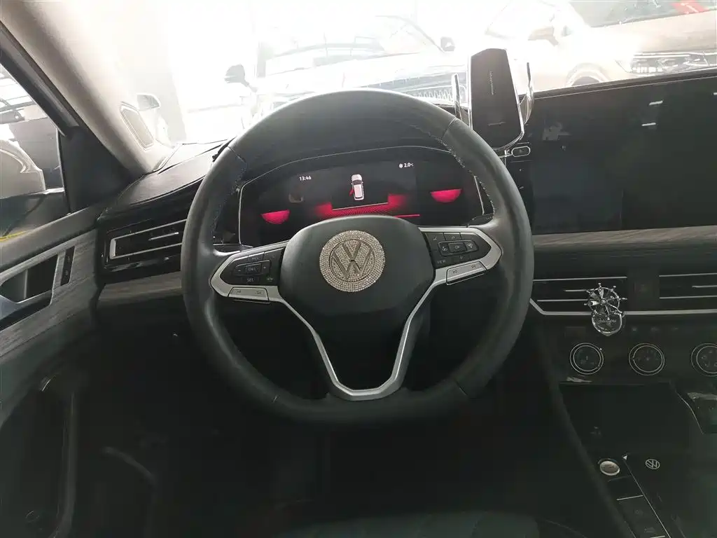 Volkswagen Sagitar 2023 300TSI DSG Surpassing Edition фото 7