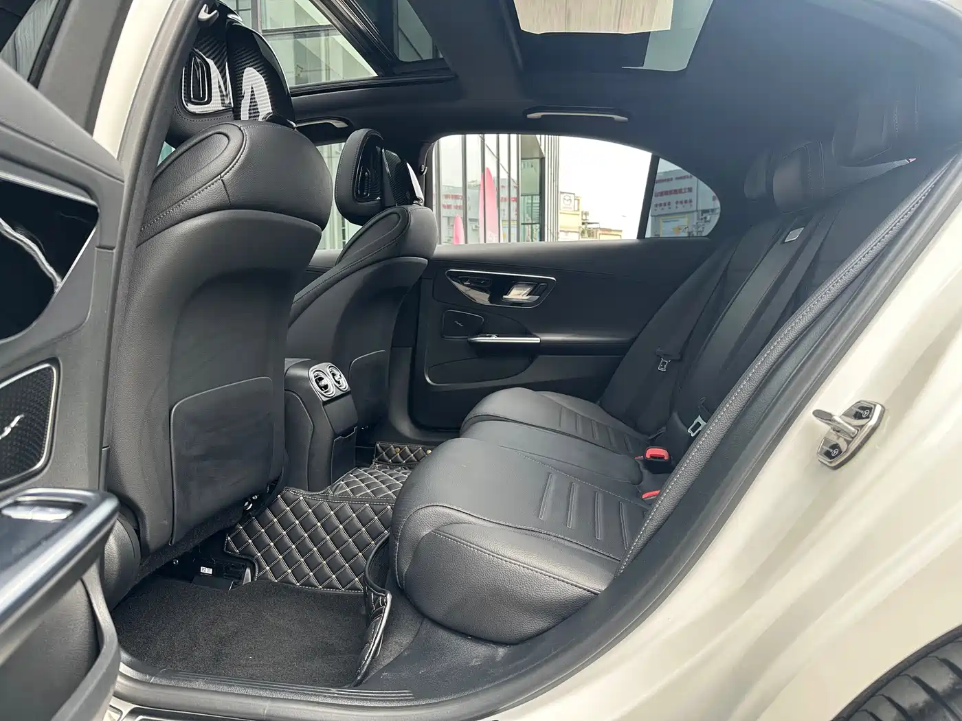 Mercedes-Benz C-Class 2024 C 260 L 4MATIC Sport фото 14