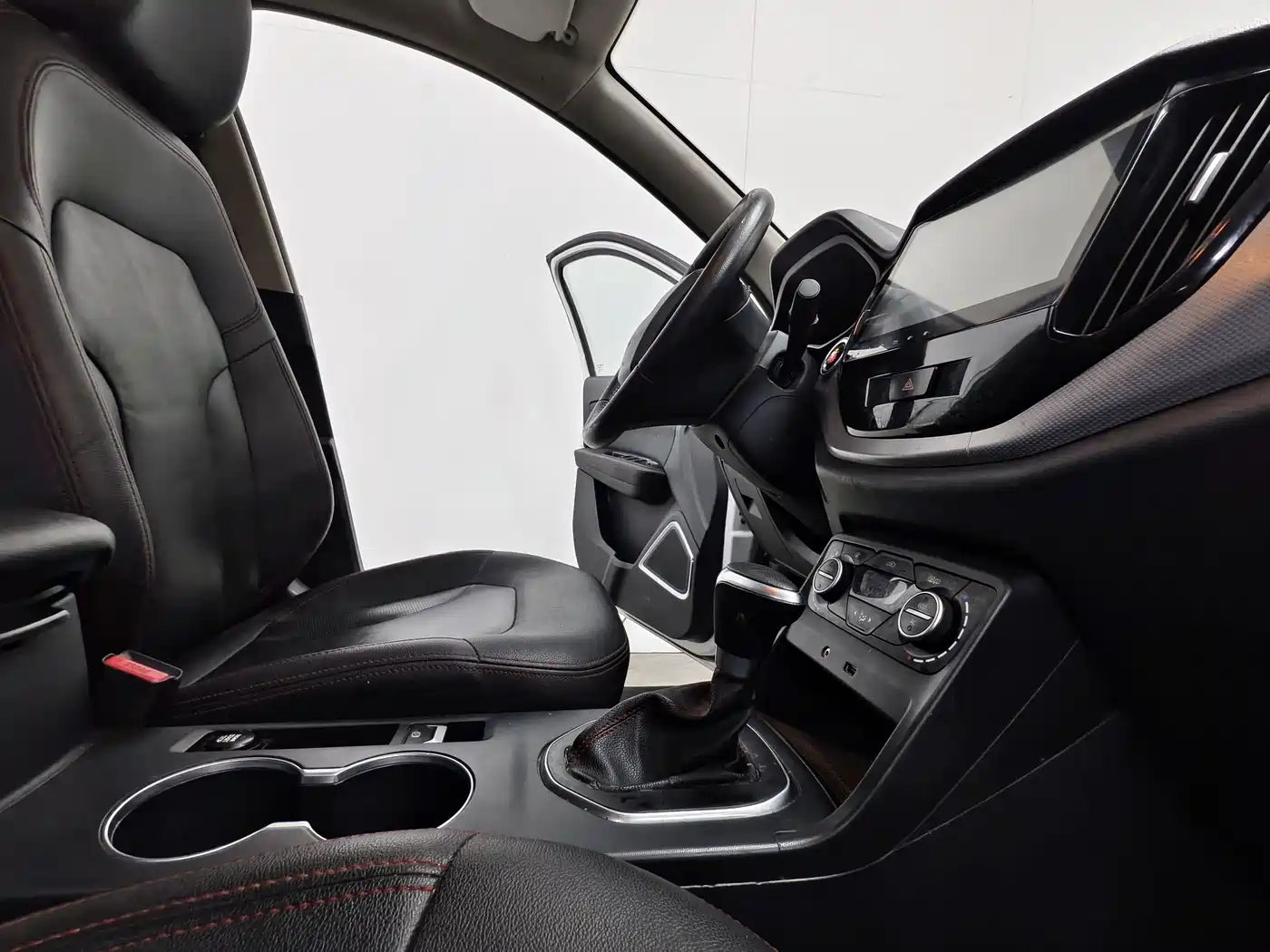 FAW Senya R7 2017 2017 Model 1.6L Automatic Smart