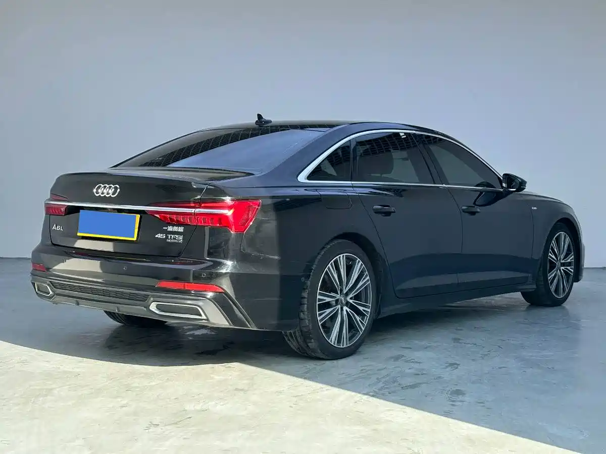 Audi A6L 2019 45 TFSI quattro Premium Dynamic фото 3