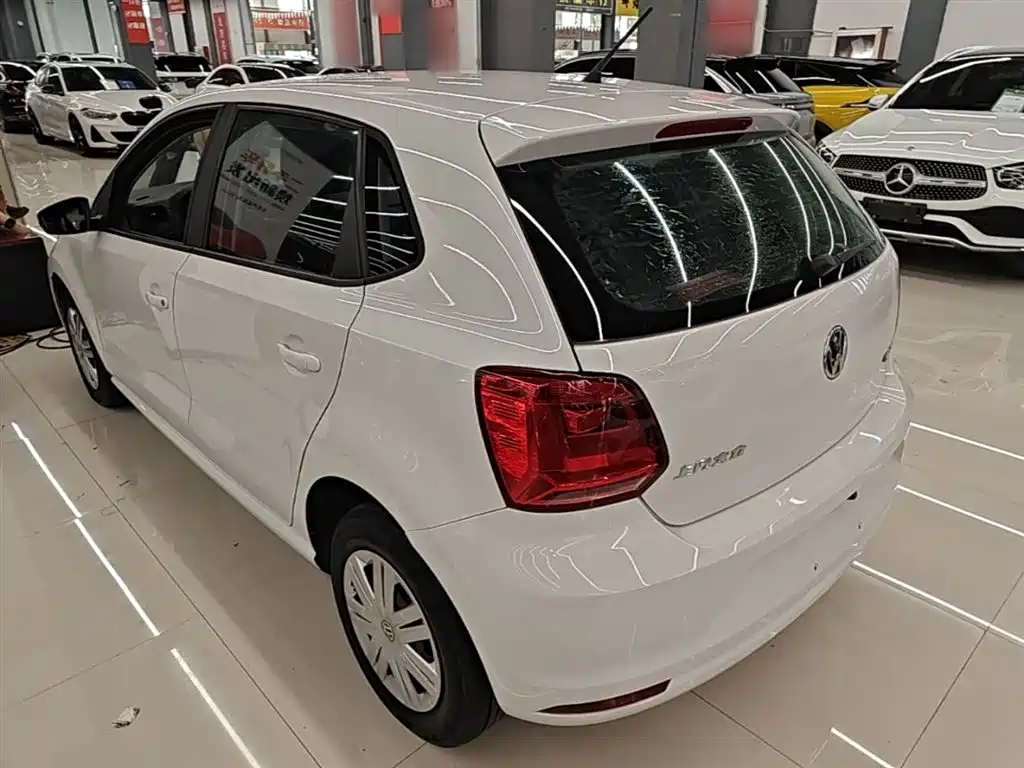Volkswagen Polo 2018 1.5L Auto Safe Drive фото 5