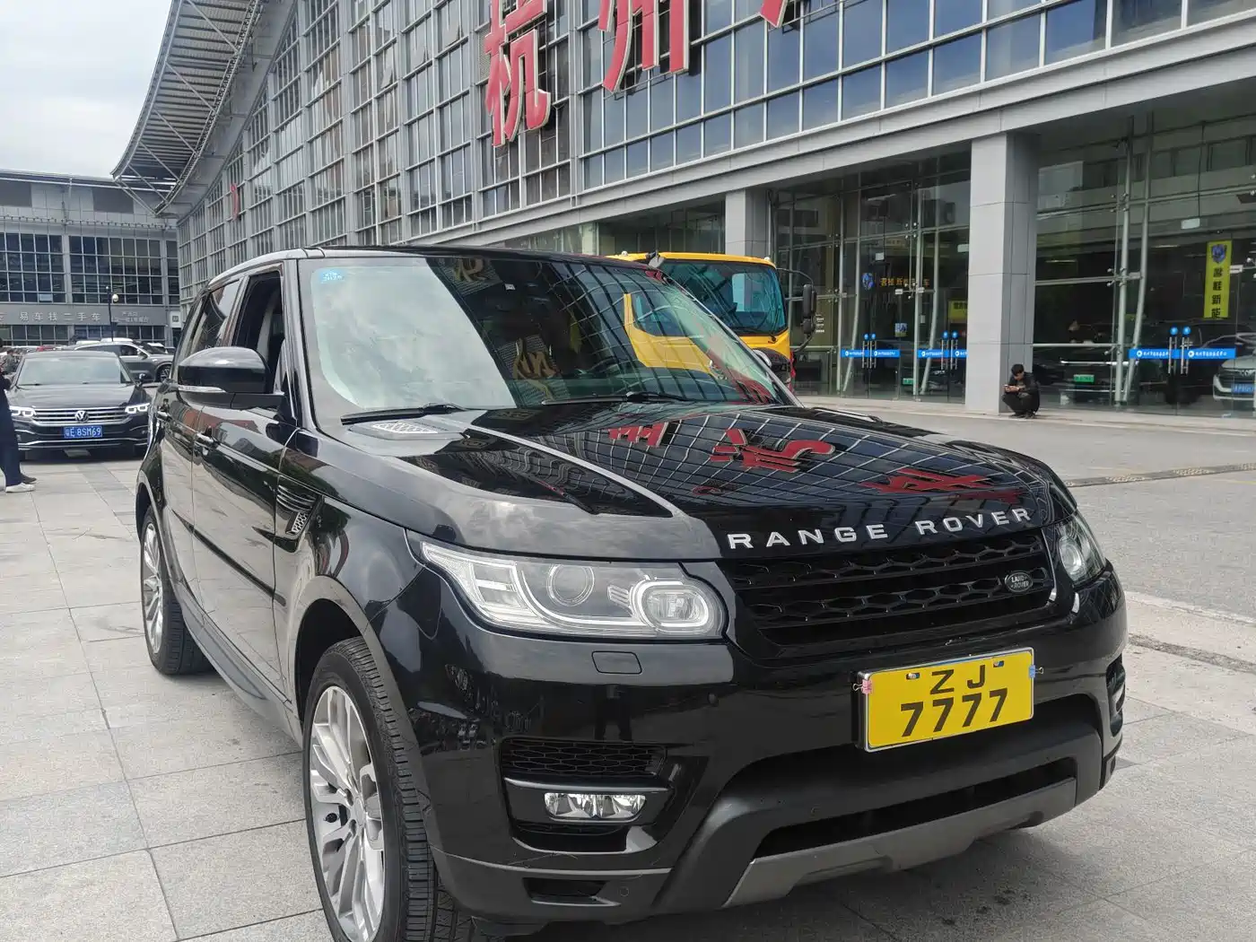 Land Rover Range Rover Sport 2016 Model 3.0 SC V6 HSE DYNAMIC фото 3