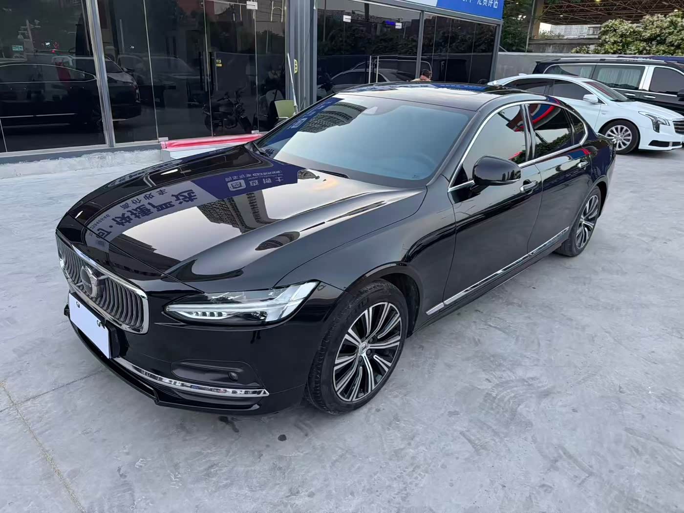 Volvo S90