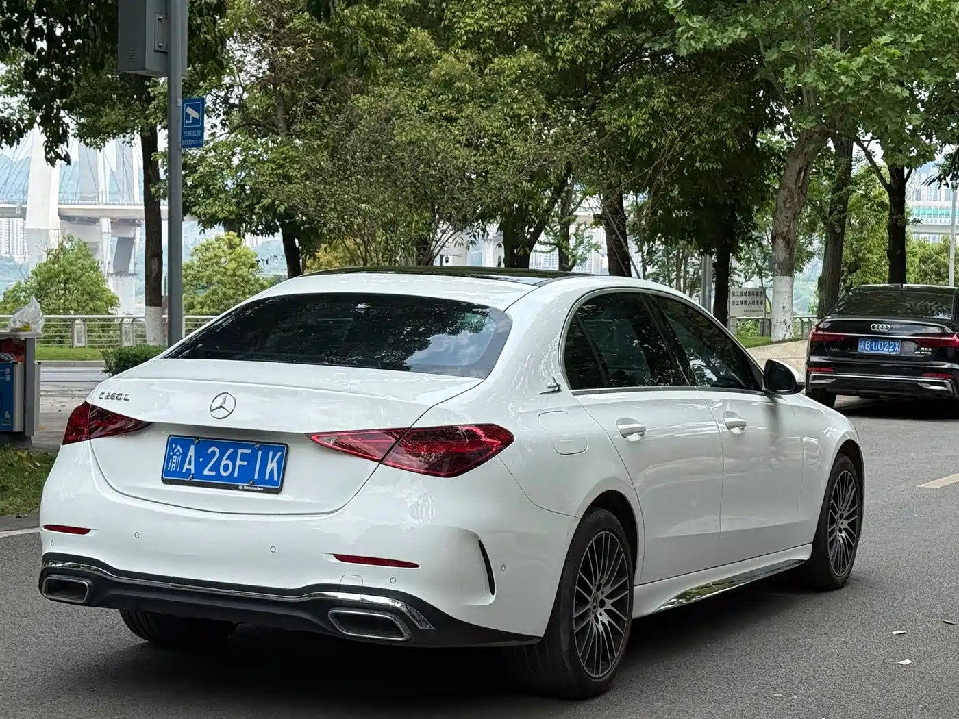 MERCEDES-BENZ C CLASS