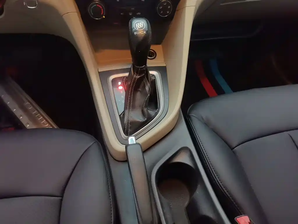 Buick Excelle 2016 15N Automatic Elite фото 14
