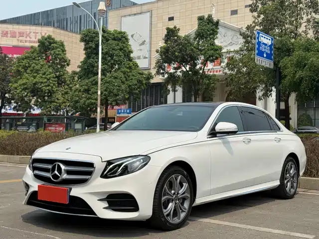 MERCEDES-BENZ E CLASS