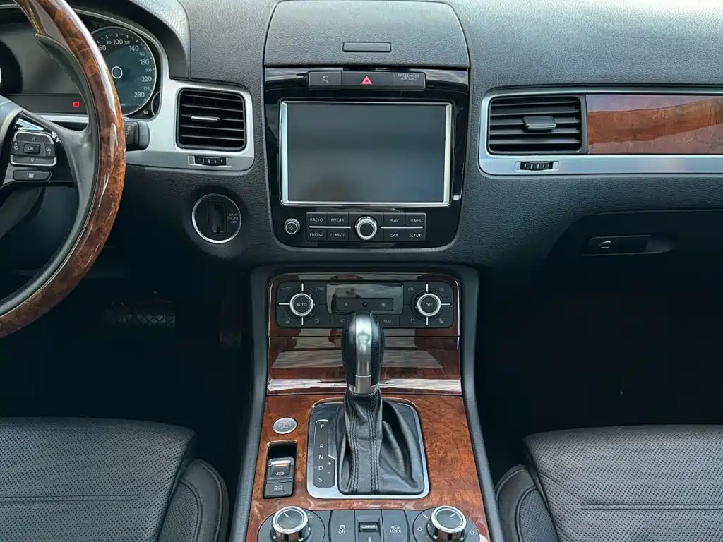 Фото 21 - Volkswagen Touareg