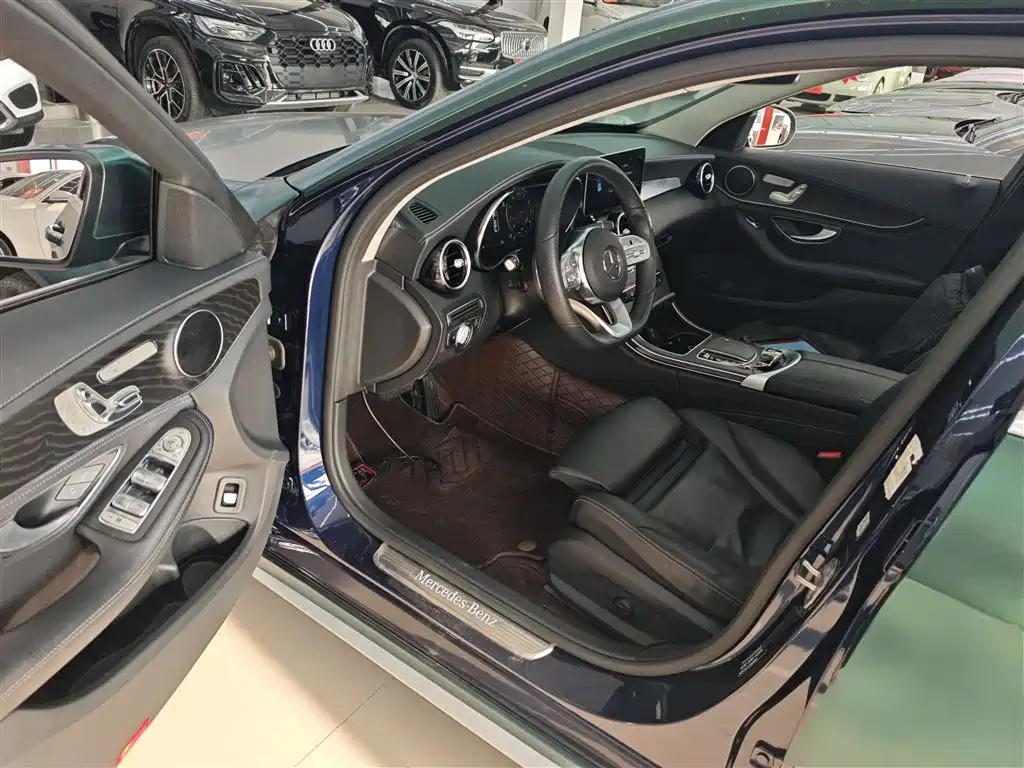 Mercedes-Benz C-Class 2020 C 260 L Sport фото 16