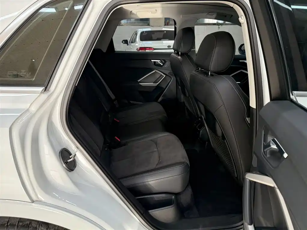 Audi Q3 2023 35 TFSI Fashion Dynamic (1.4T) фото 22