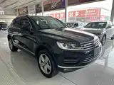 Фото 3 - Volkswagen Touareg