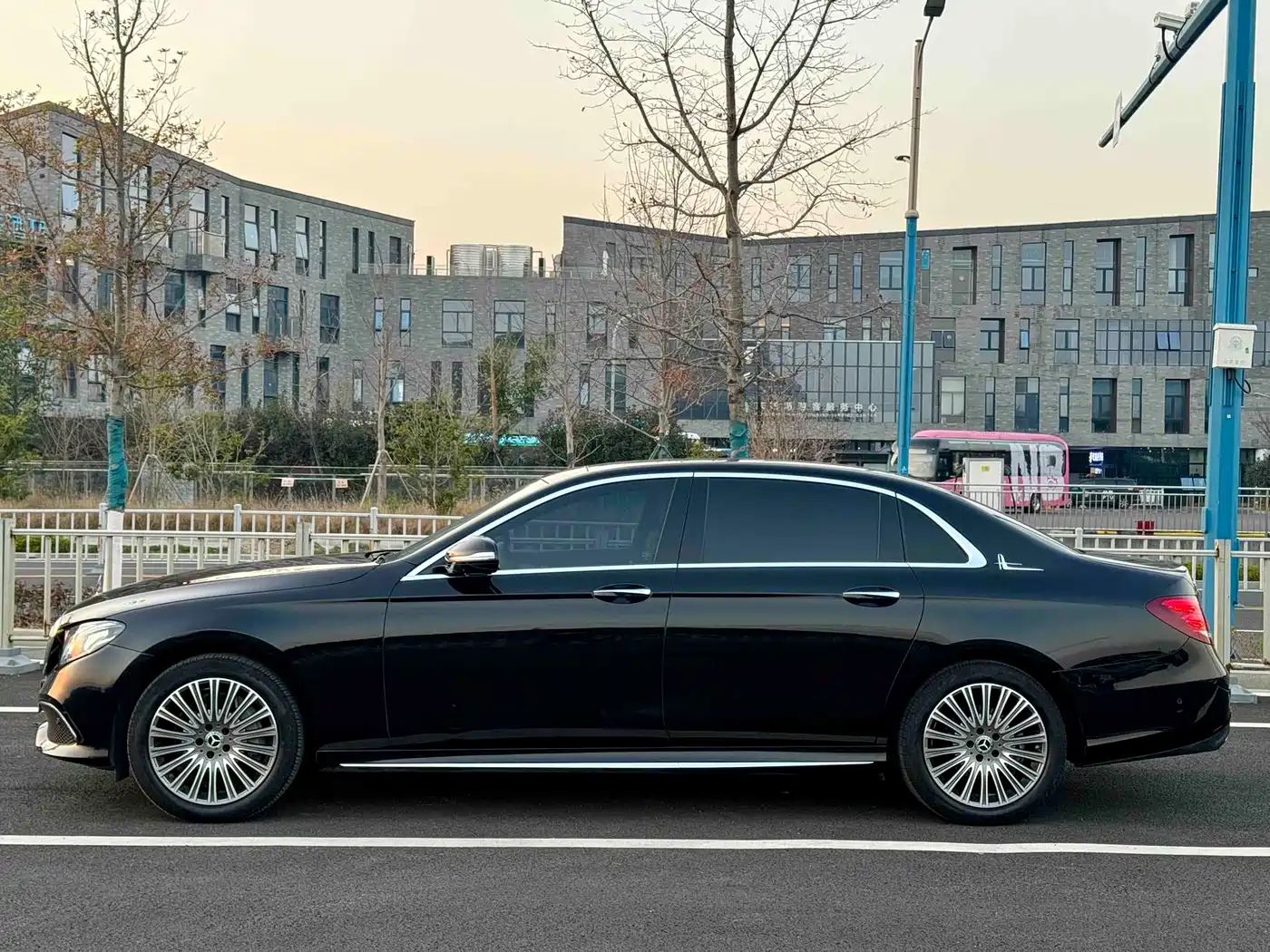 Mercedes-Benz E-Class 2019 Facelift E 300 L Fashion фото 12