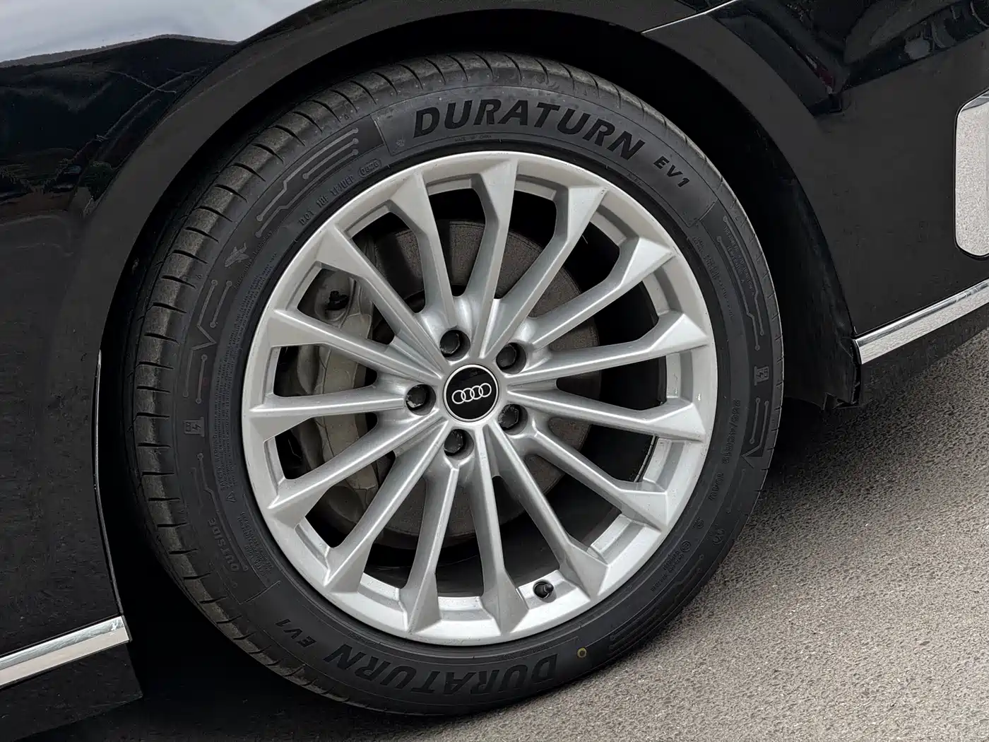 Audi A8 2021 A8L 50 TFSI quattro Comfort фото 6