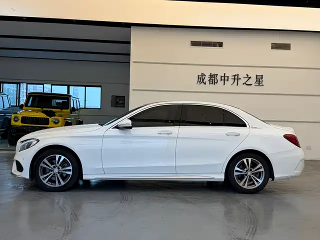 Mercedes-Benz C-Class 2016 C 200 L Sport — фото 3