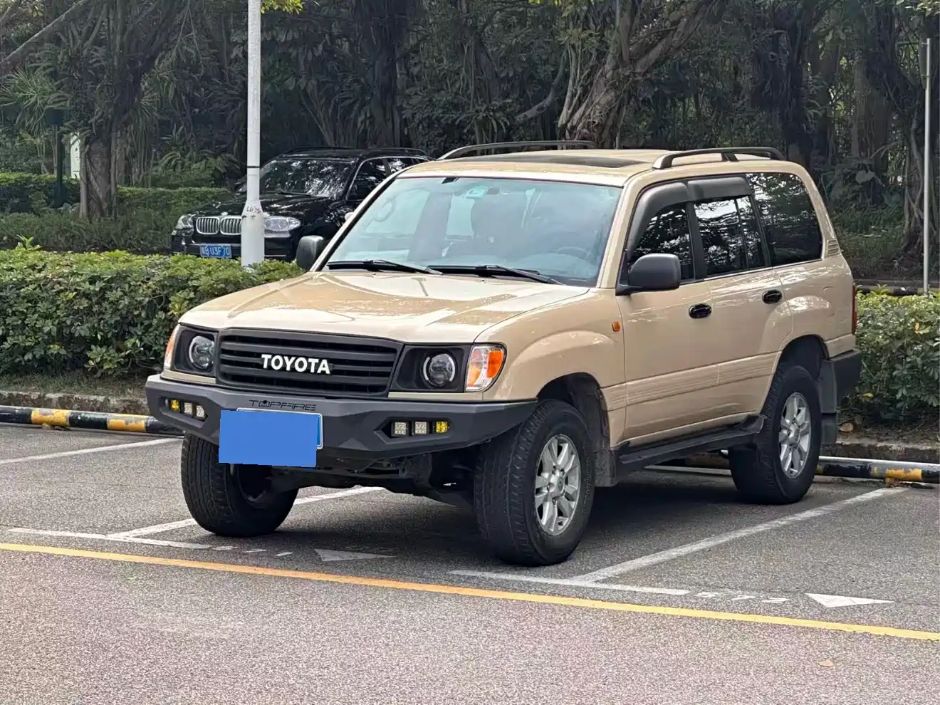 Toyota Land Cruiser 2005 Model 4.7L Automatic VX-R Luxury DVD Edition фото 4