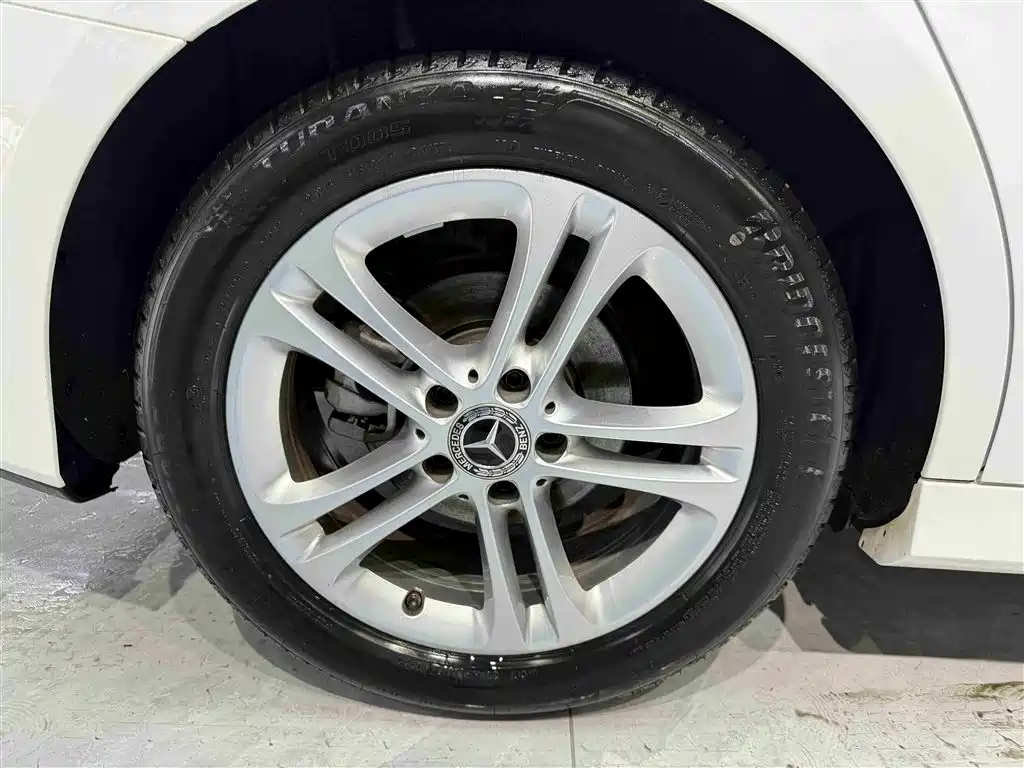 Mercedes-Benz A-Class 2023 A 180 L фото 15
