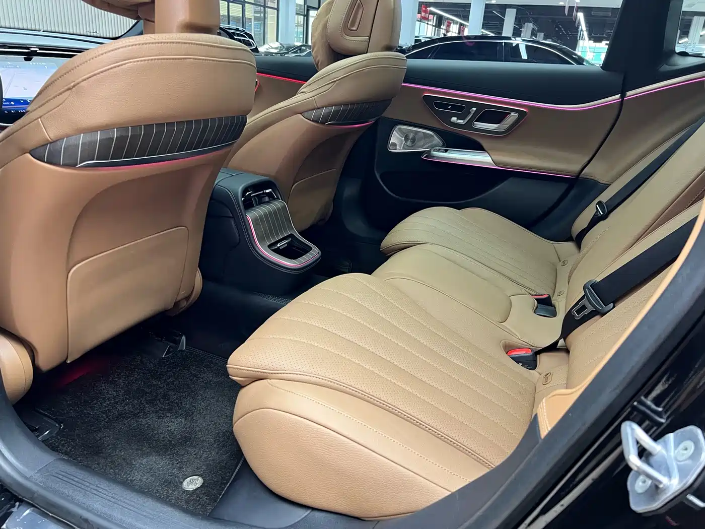 Mercedes-Benz E-Class 2024 Facelift E 300 L Luxury фото 16