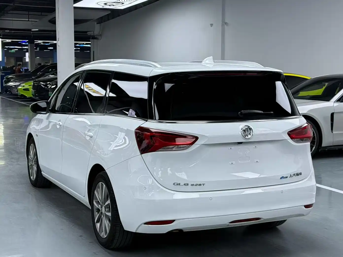 BUICK GL6