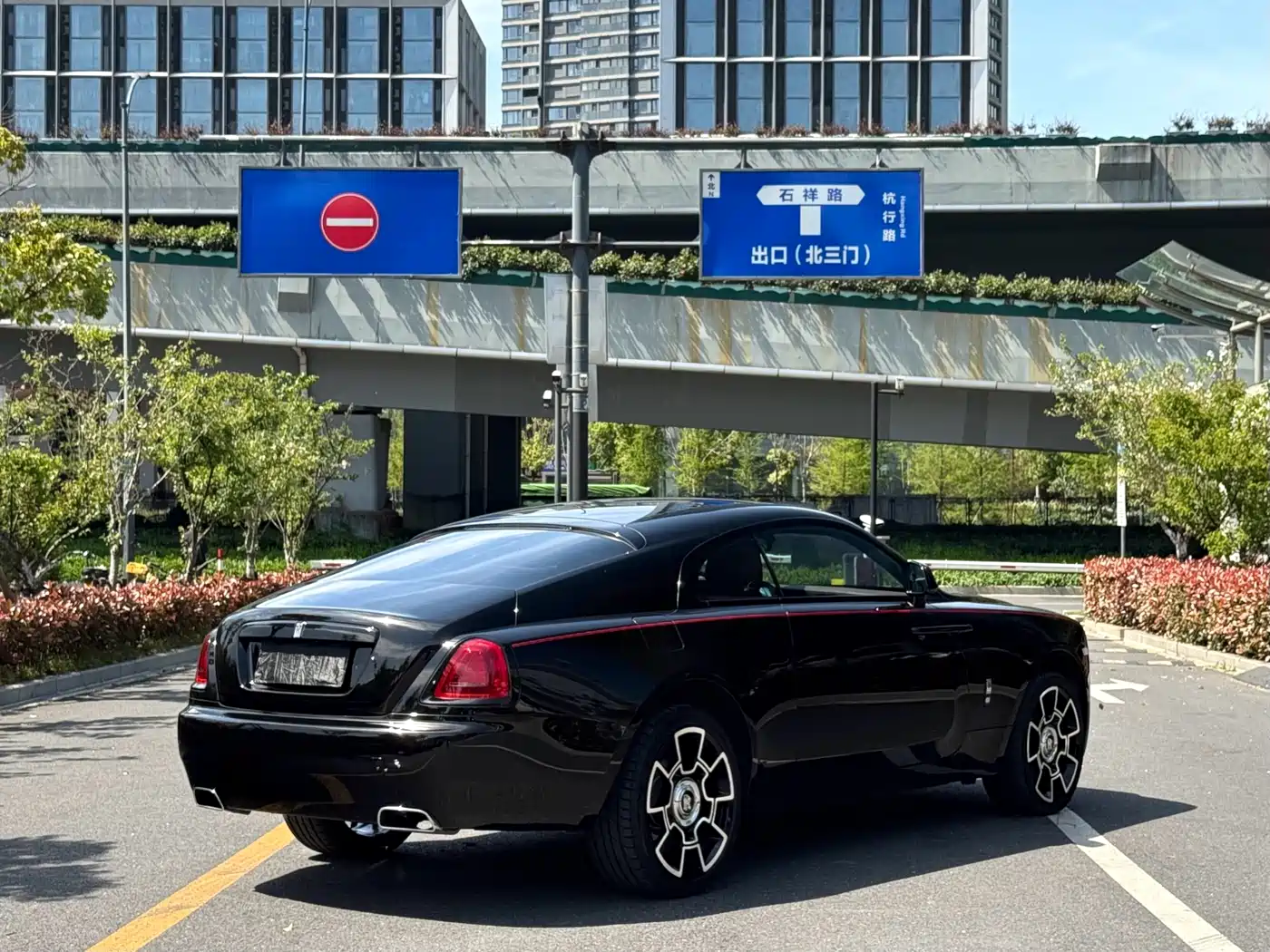 Rolls-Royce Wraith 2013 6.6T Standard фото 7