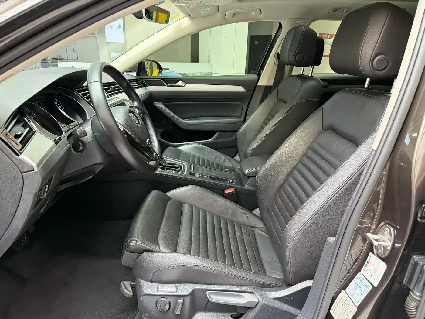 Volkswagen Weilan 2018 380TSI 2WD Comfort Edition фото 8