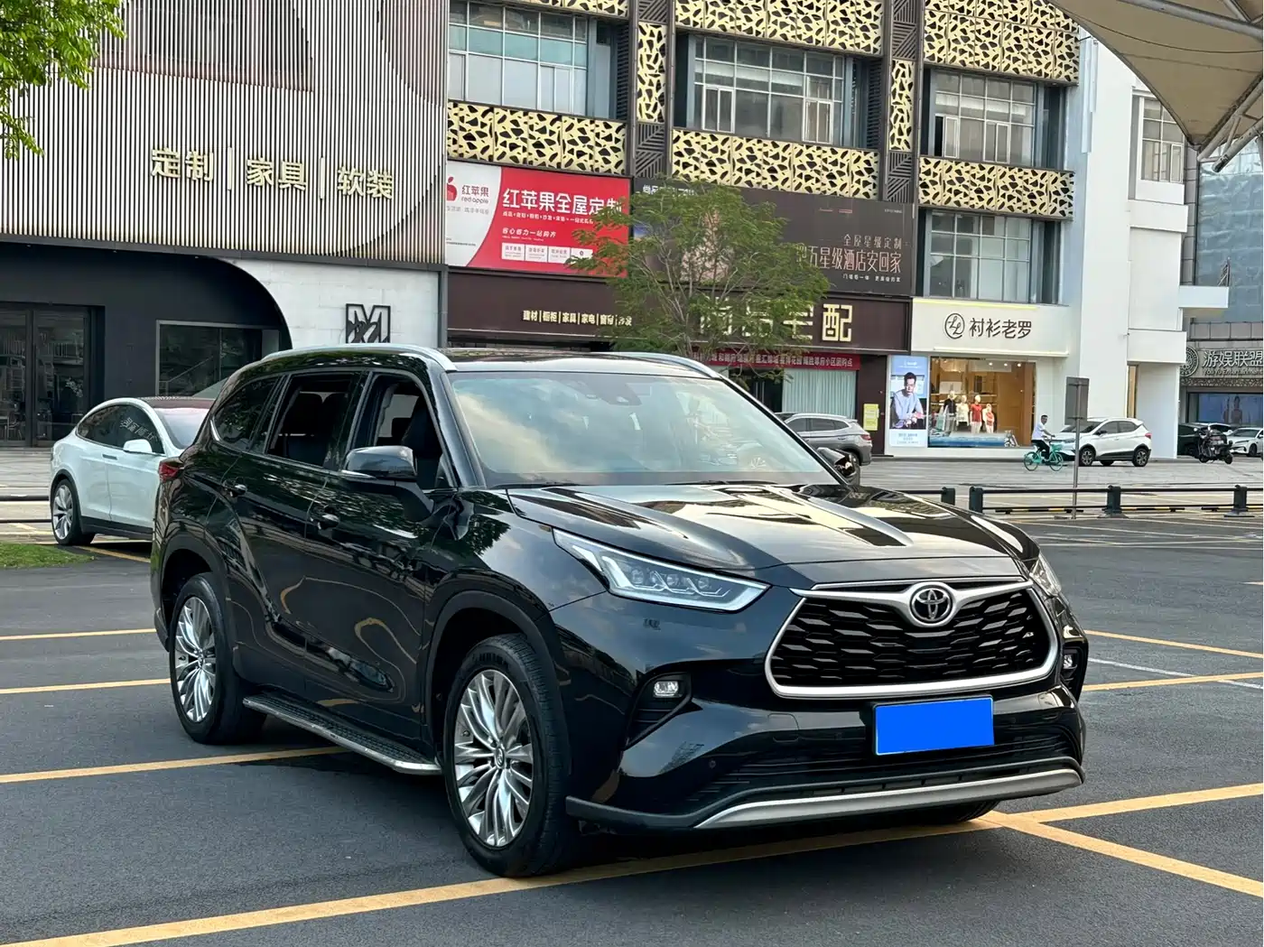 TOYOTA HIGHLANDER