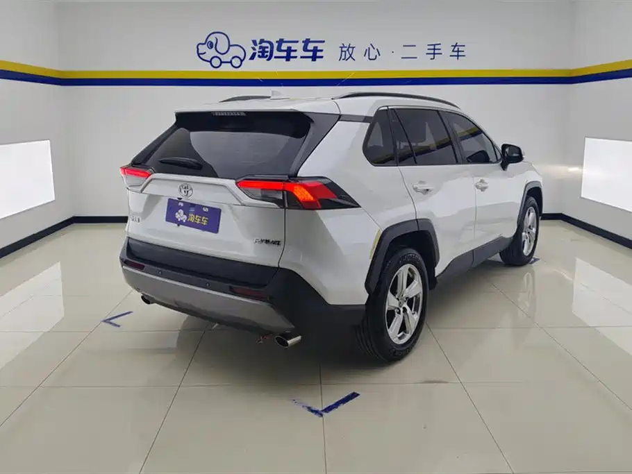 Toyota RAV4 Rongfang 2021 2.0L CVT 2WD Trend PLUS фото 3