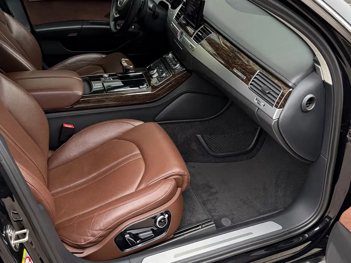 Audi A8 2011 2011 A8L 3.0 TFSI quattro Luxury (213kW)