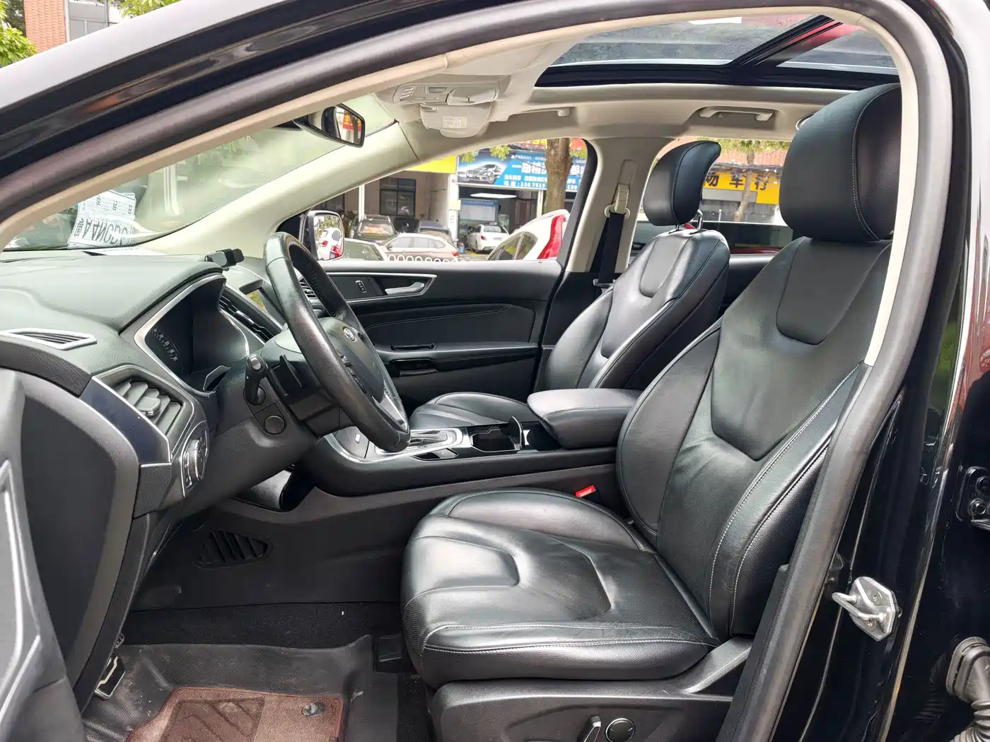 Фото 6 - Ford Edge