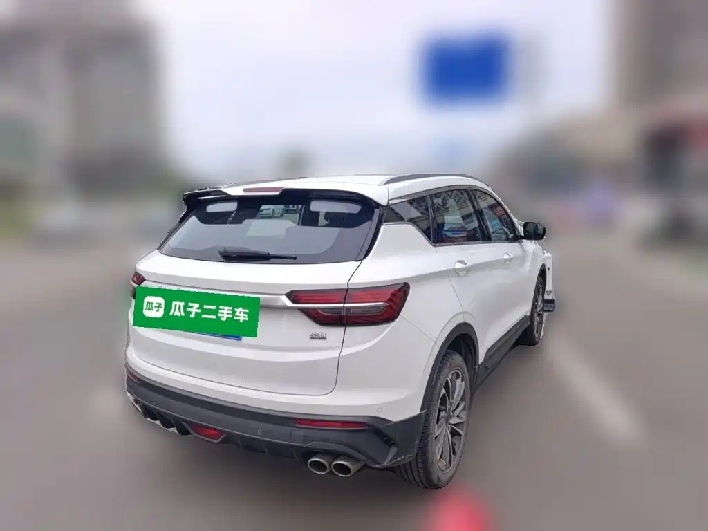 Фото 8 - Geely Coolray