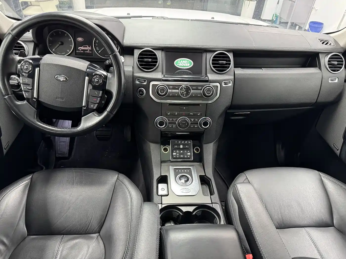Land Rover Discovery 2014 3.0 SC V6 HSE Luxury фото 9