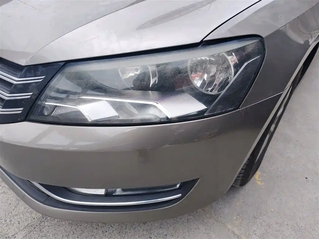 Volkswagen Passat 2014 1.8TSI DSG Luxury Edition фото 18