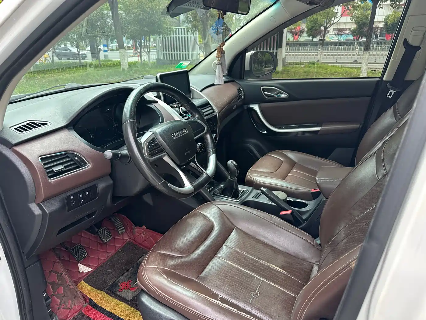 Bisu Auto Bisu T5 2018 2017 1.5T Manual Luxury