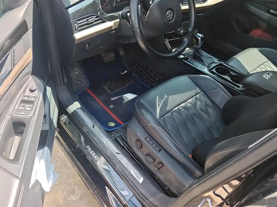 VOLKSWAGEN PASSAT NEW ENERGY