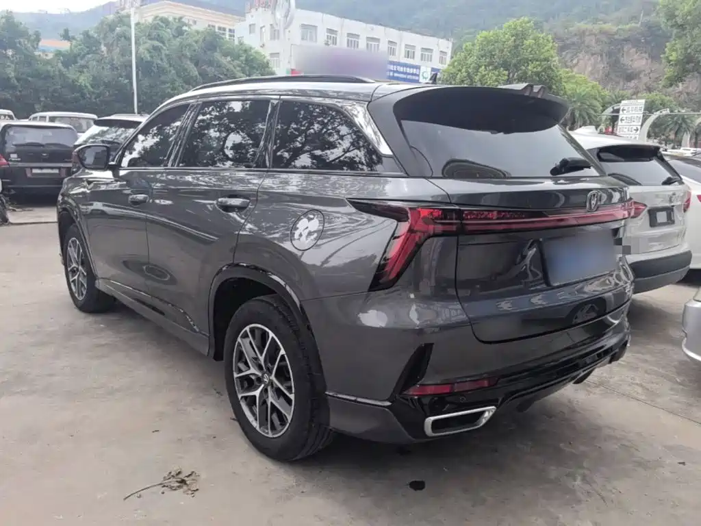 Фото 5 - Changan CS75 PLUS