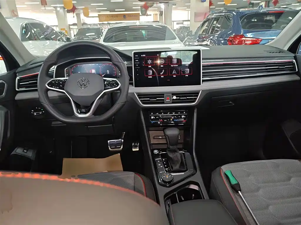 Volkswagen Tiguan X 2023 380TSI 4WD Prestige Flagship фото 10