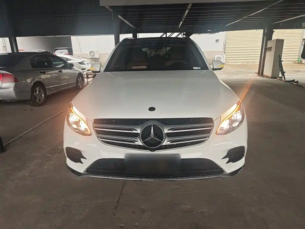 Mercedes-Benz GLC 2017 GLC 300 4MATIC Dynamic фото 3