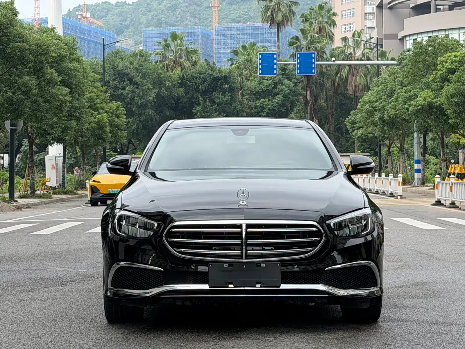 Photo 2 - Mercedes-Benz E-Class