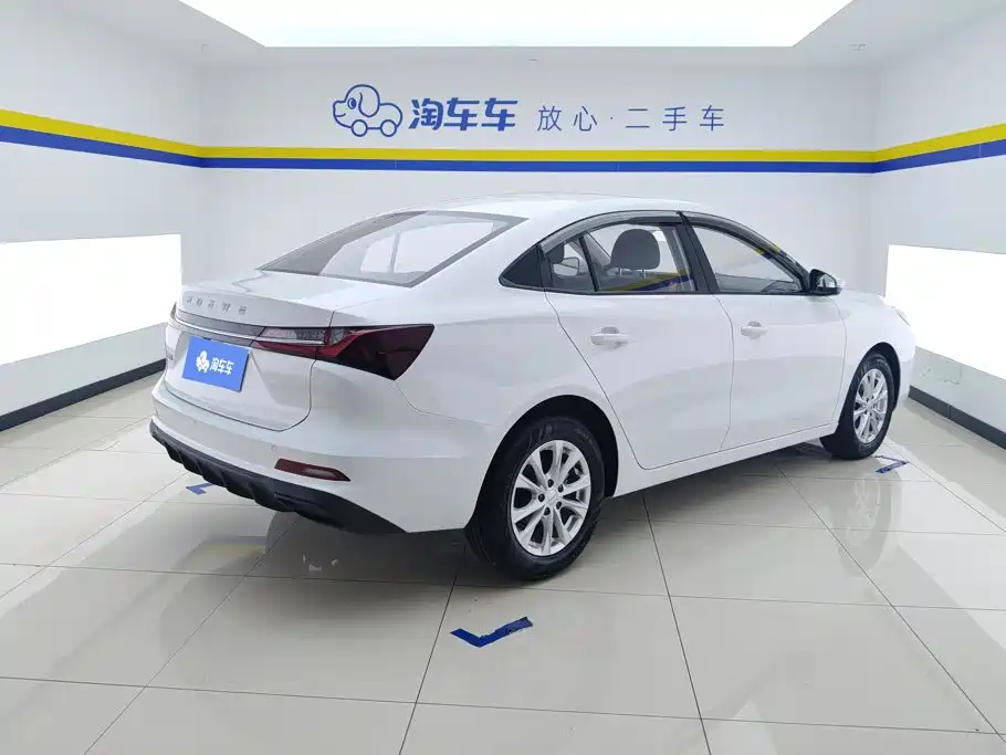 Roewe i5 2025 2026 1.5L Manual Comfort