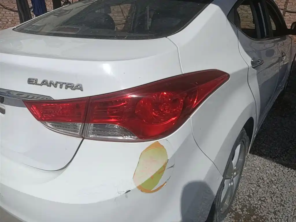 Hyundai Langdong 2013 1.6L Automatic Leading фото 8